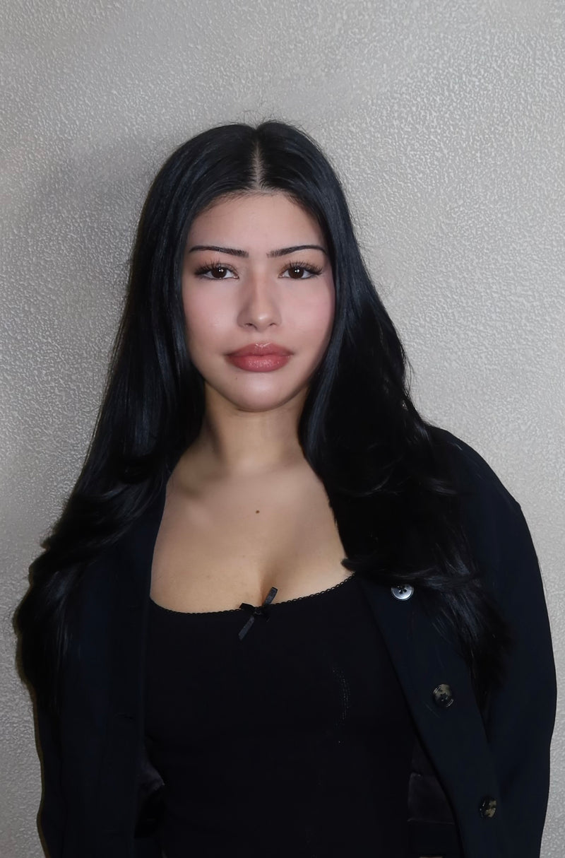 Isabella Flores